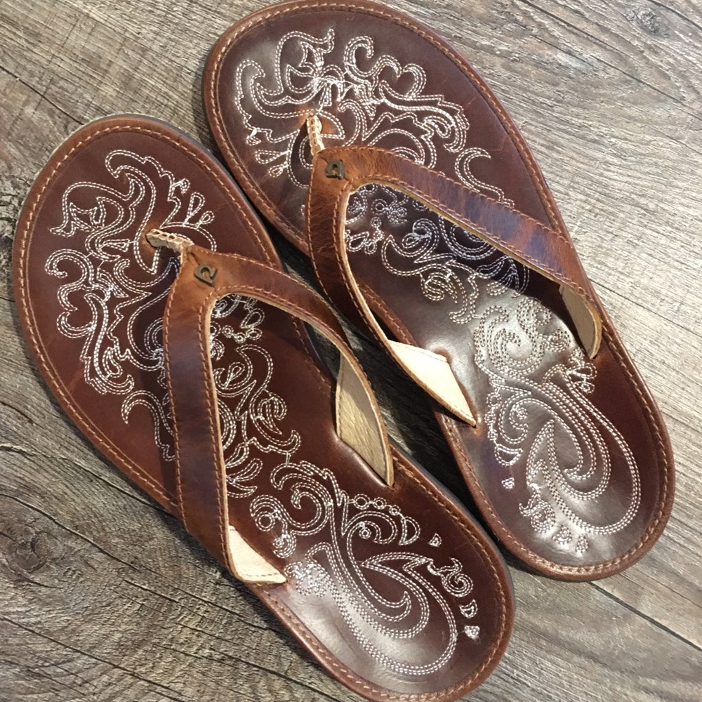 Olukai women’s flip flops